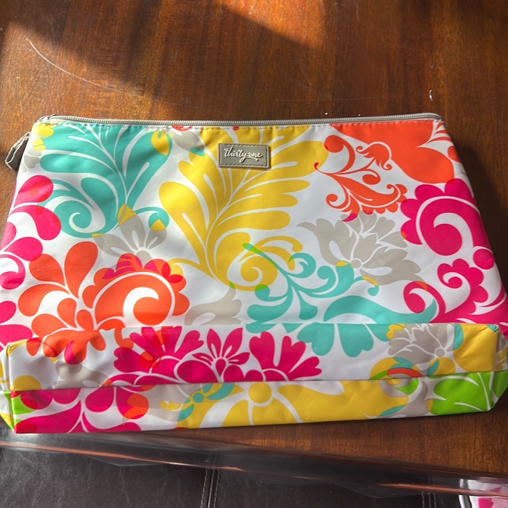 Brand new thirty one insulated pouch